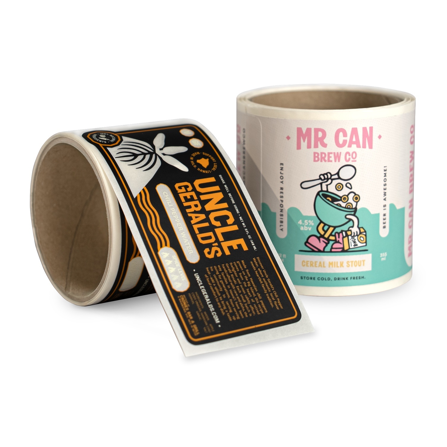 To ruller med egne produktetiketter: en etiket til "Uncle Gerald's" chilivand og en øletiket til "Mr Can Brew Co" cereal milk stout